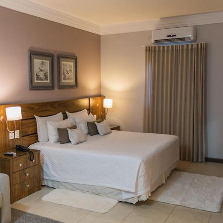 Jr Hotel Marilia Luaran gambar