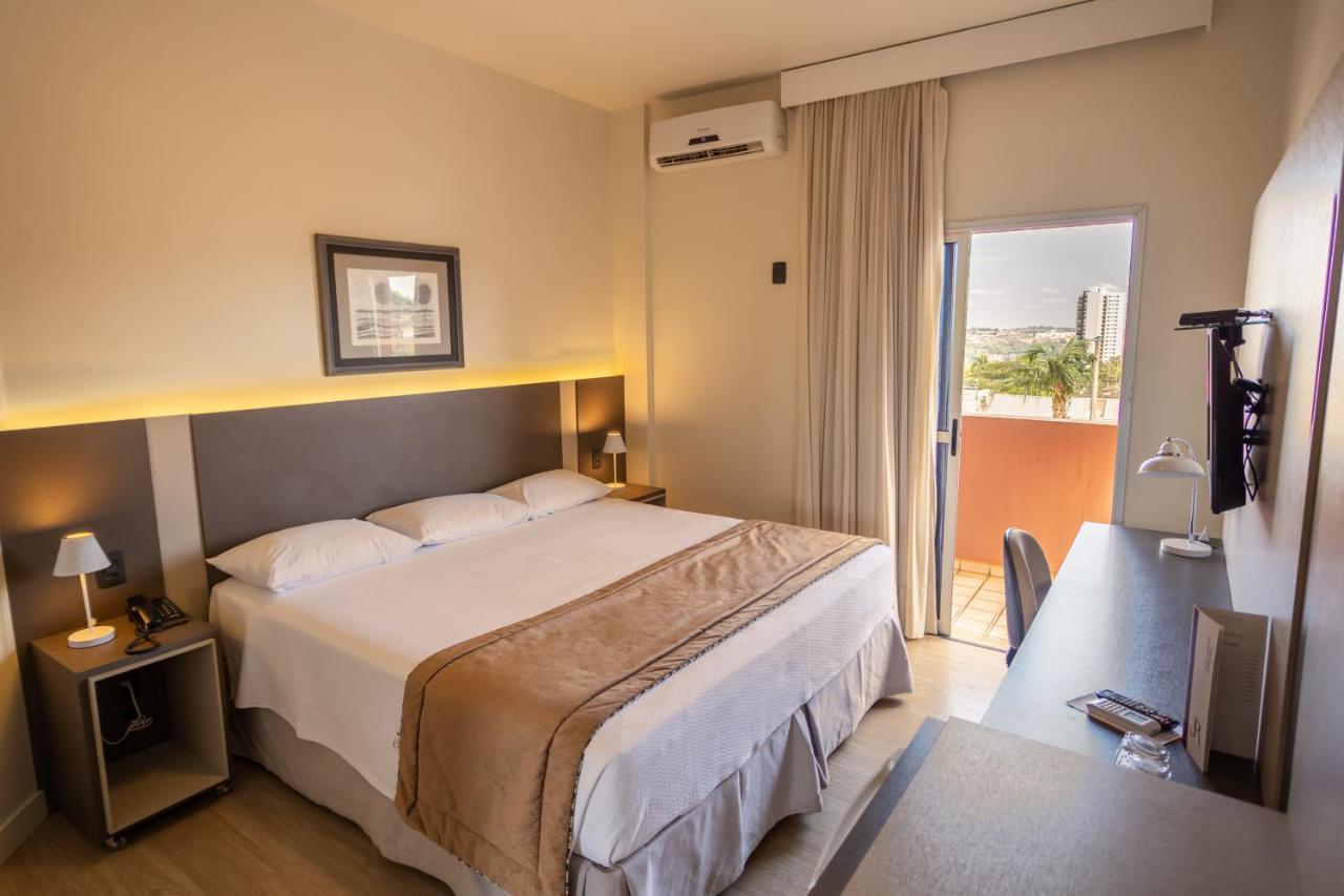 Jr Hotel Marilia Luaran gambar