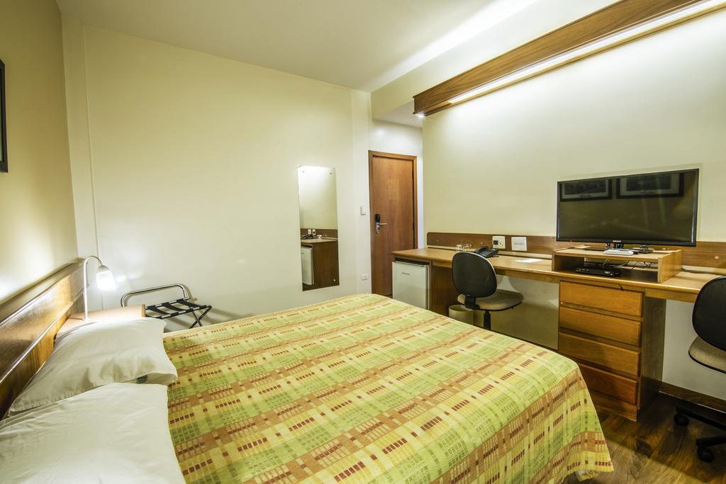 Jr Hotel Marilia Luaran gambar