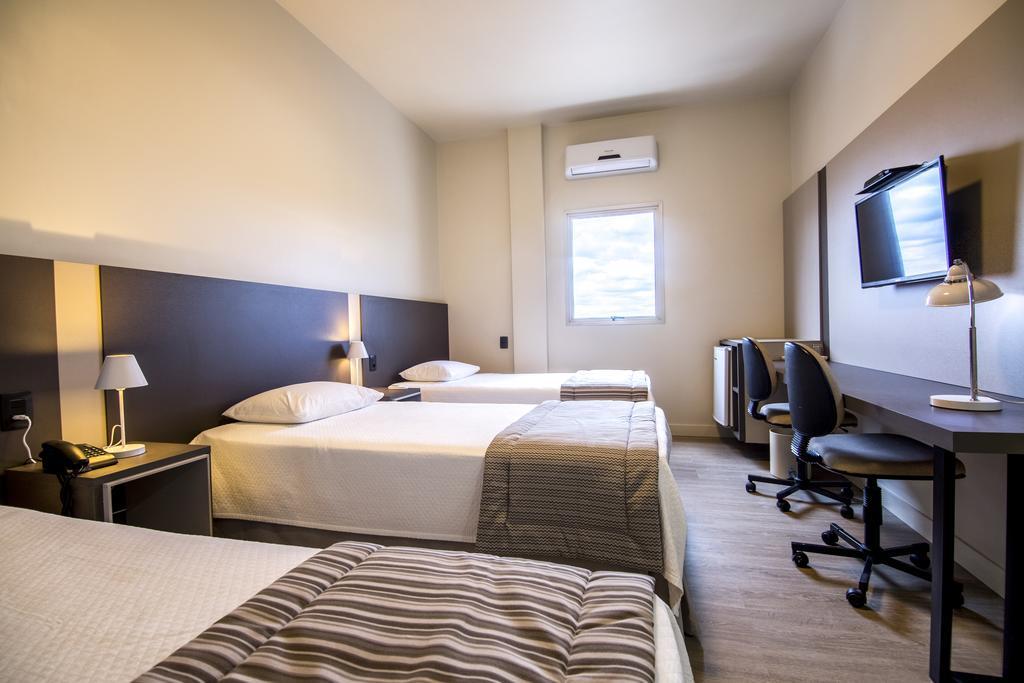 Jr Hotel Marilia Luaran gambar