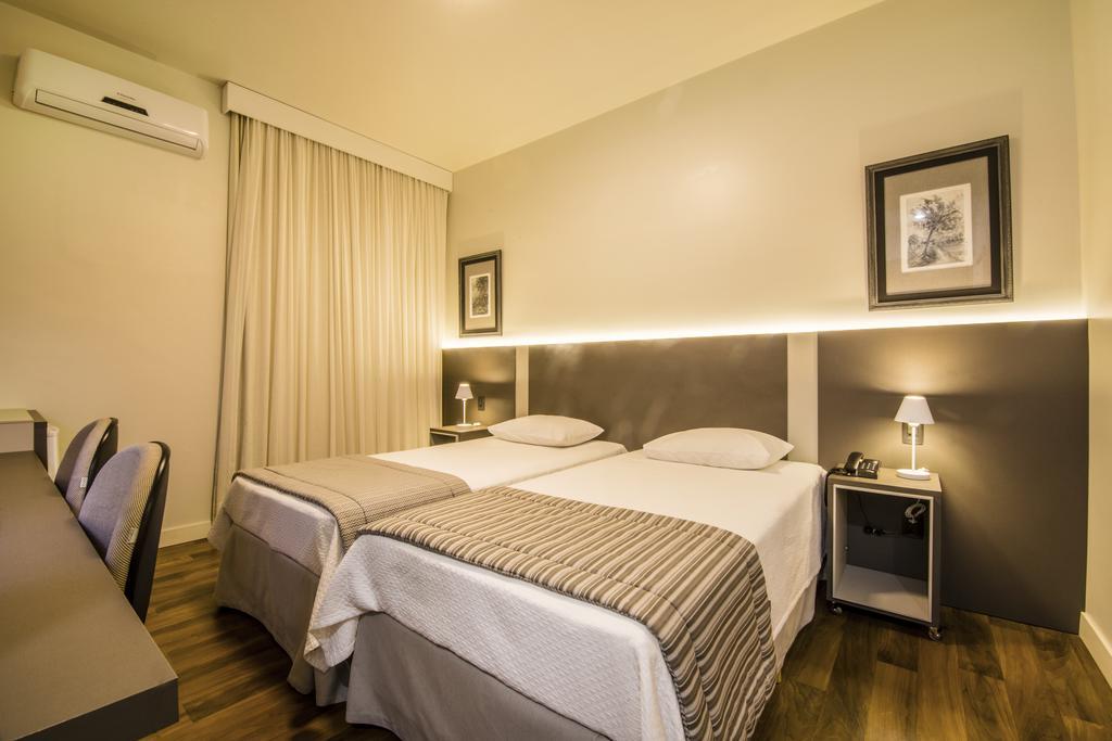Jr Hotel Marilia Bilik gambar