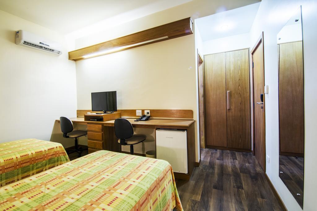 Jr Hotel Marilia Bilik gambar